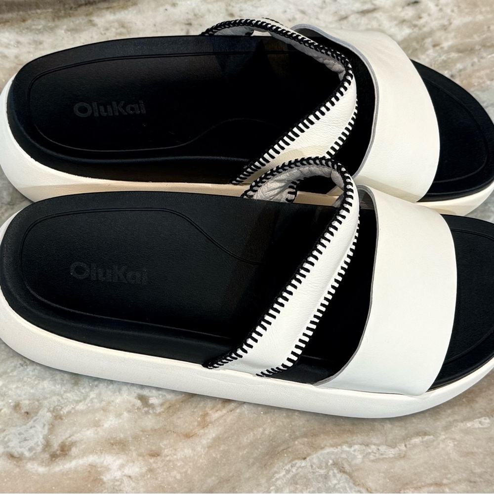 OluKai Ivory and Black Double Strap Slide Sandals - Picture 5 of 8